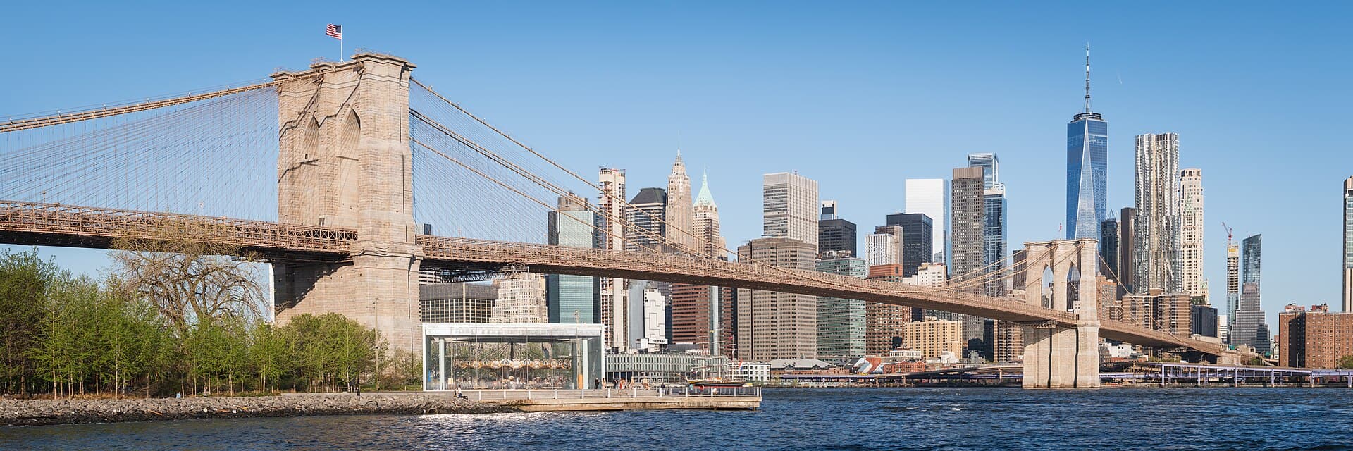 Brooklyn Bridge and Lower Manhattan skyline viewed from Pebble Beach